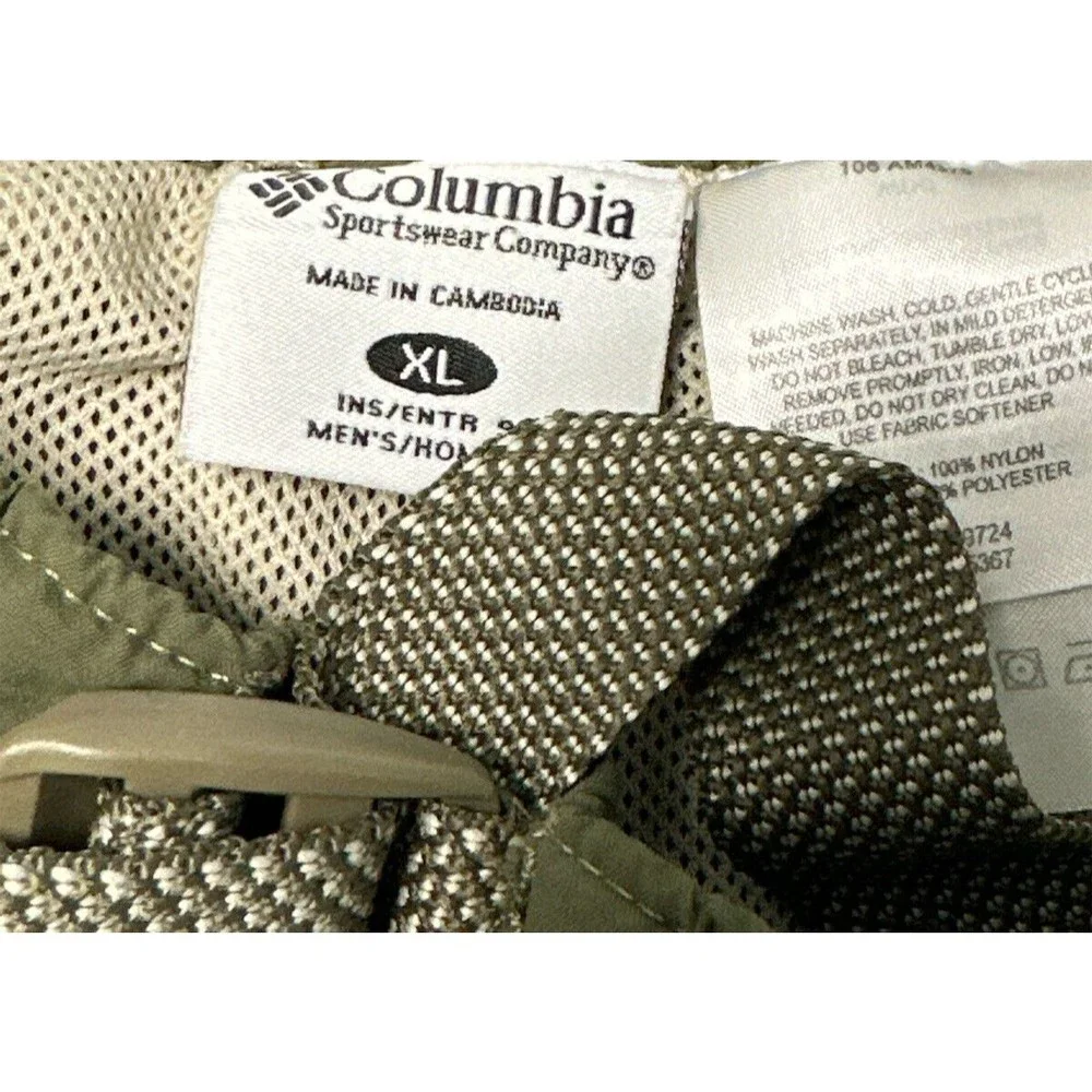 Columbia Men's Green 5 Pocket W Belt Packable 8 In Inseam W Mesh Liner Sz XL EUC